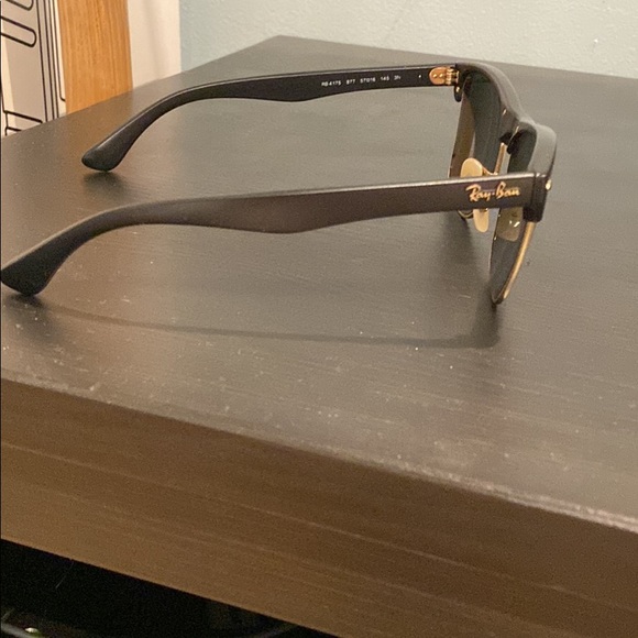 BRAND NEW NEVER WORN clubmaster Ray Ban sunglasses - Picture 3 of 3